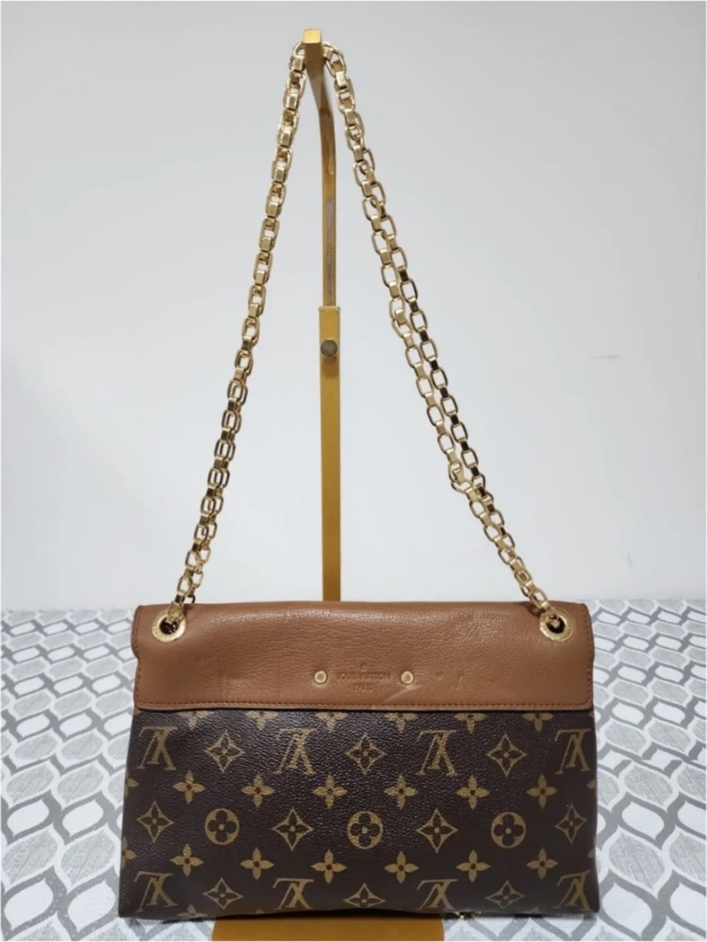 Authentic LOUIS VUITTON Havane Monogram Canvas Pallas Shoulder Bag Brown